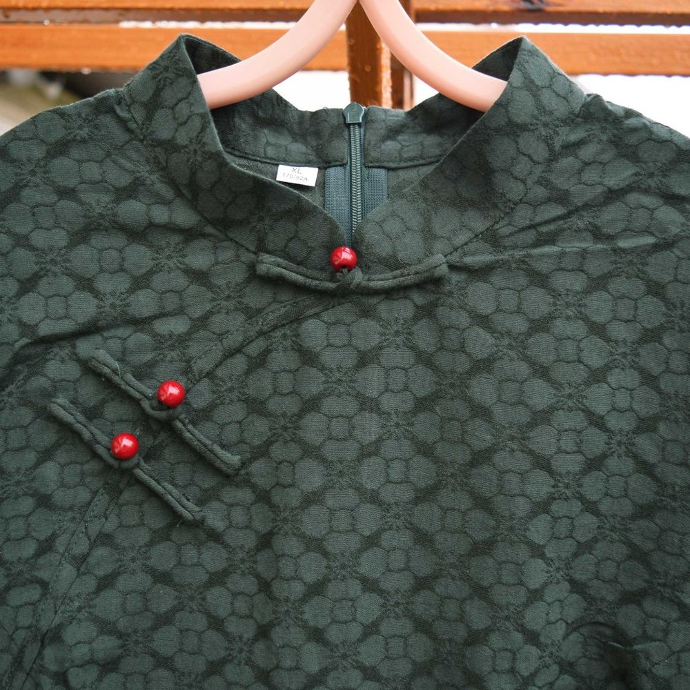 【SOLD】Dark Green Flora Qipao Midi Dress - Chinese Traditional Cheongsam - Picture 2 of 5